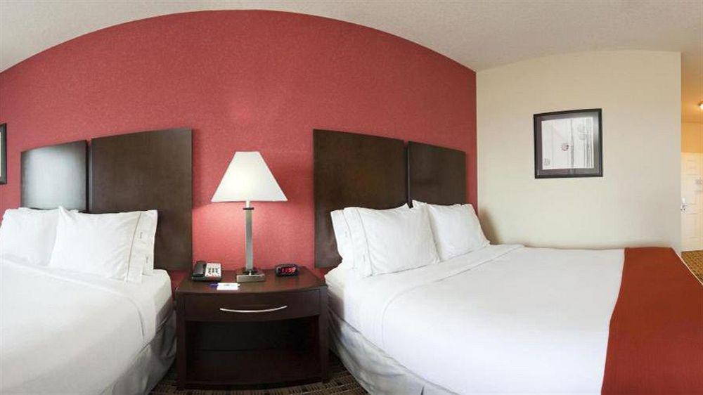 Express Houston Space Center-clear By Ihg 2* Webster