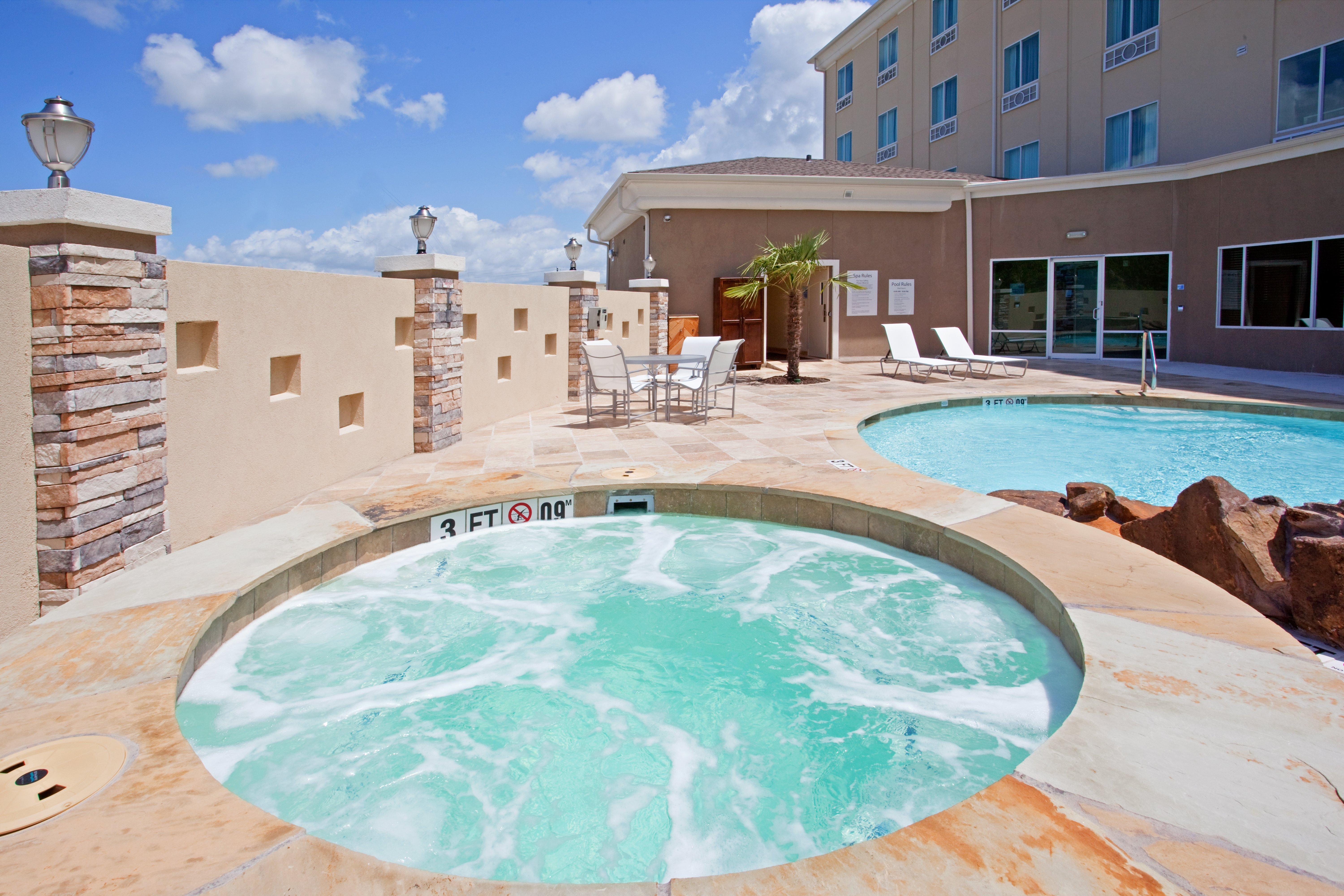 Express Houston Space Center-clear By Ihg Hotel