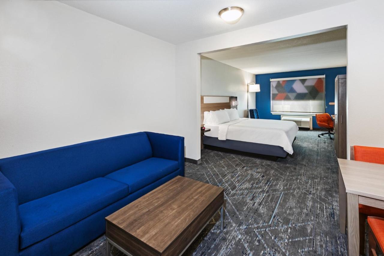 Express Houston Space Center-clear By Ihg Hotel
