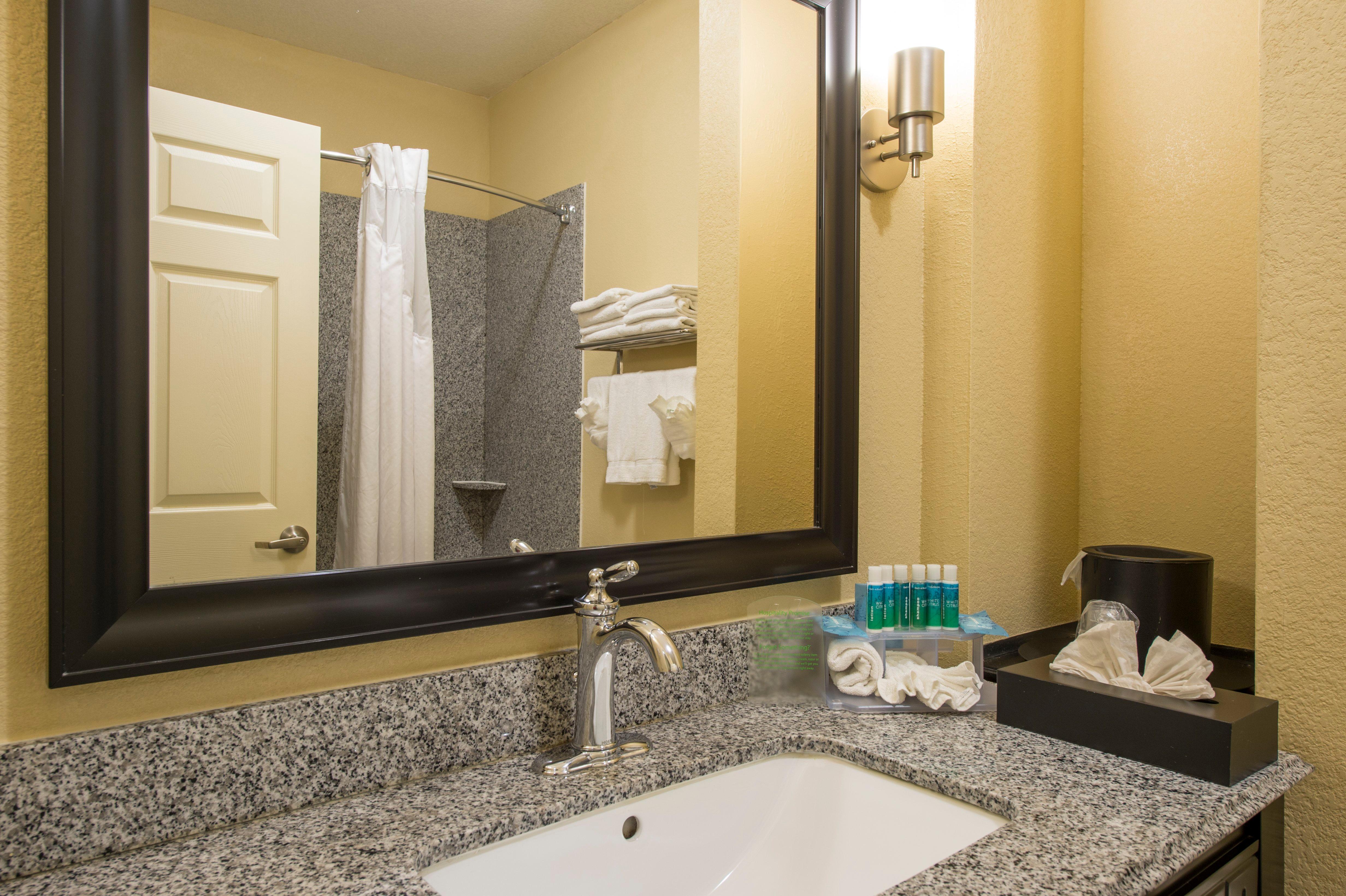 Express Houston Space Center-clear By Ihg Hotel Webster