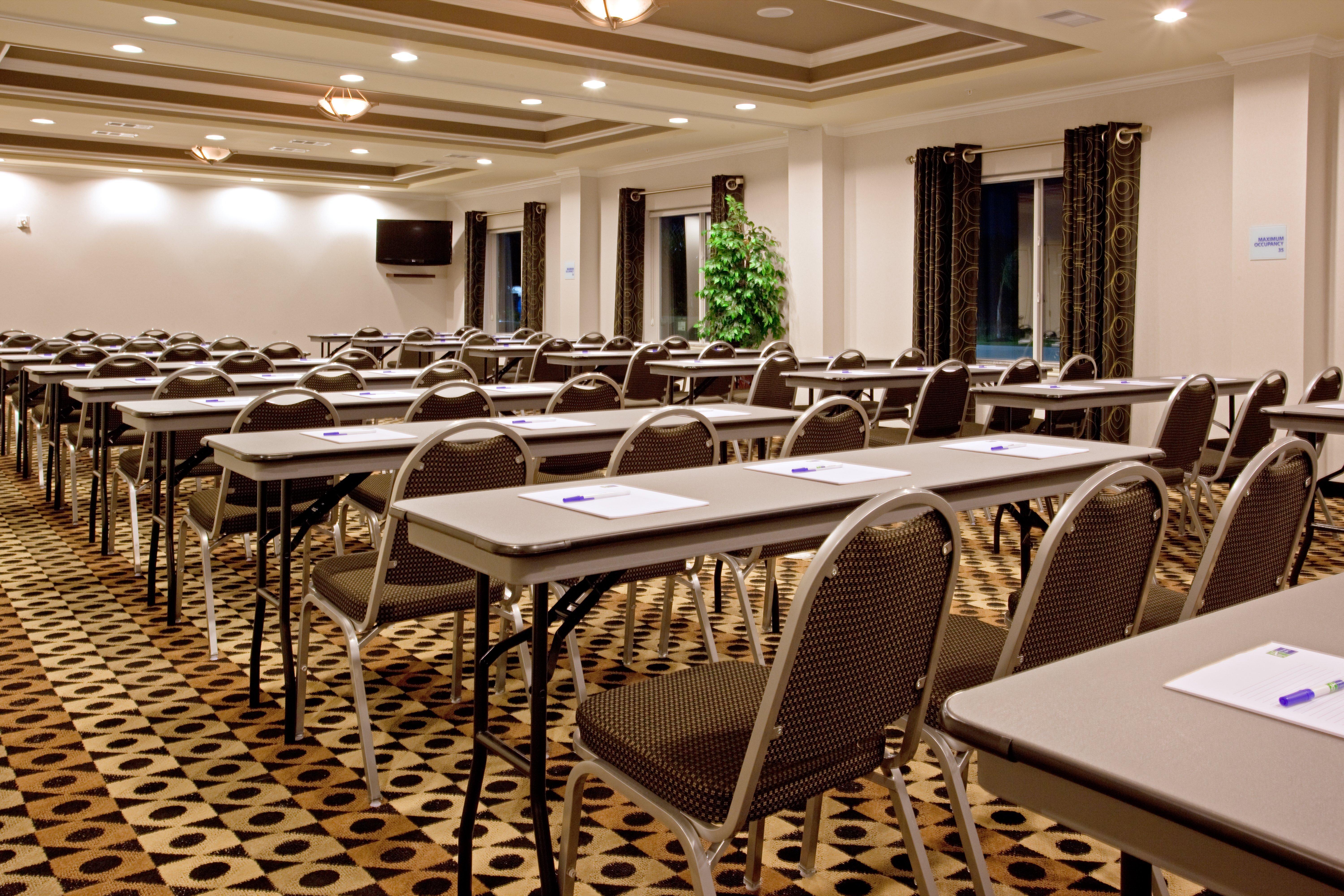 Hotel Express Houston Space Center-clear By Ihg 2*