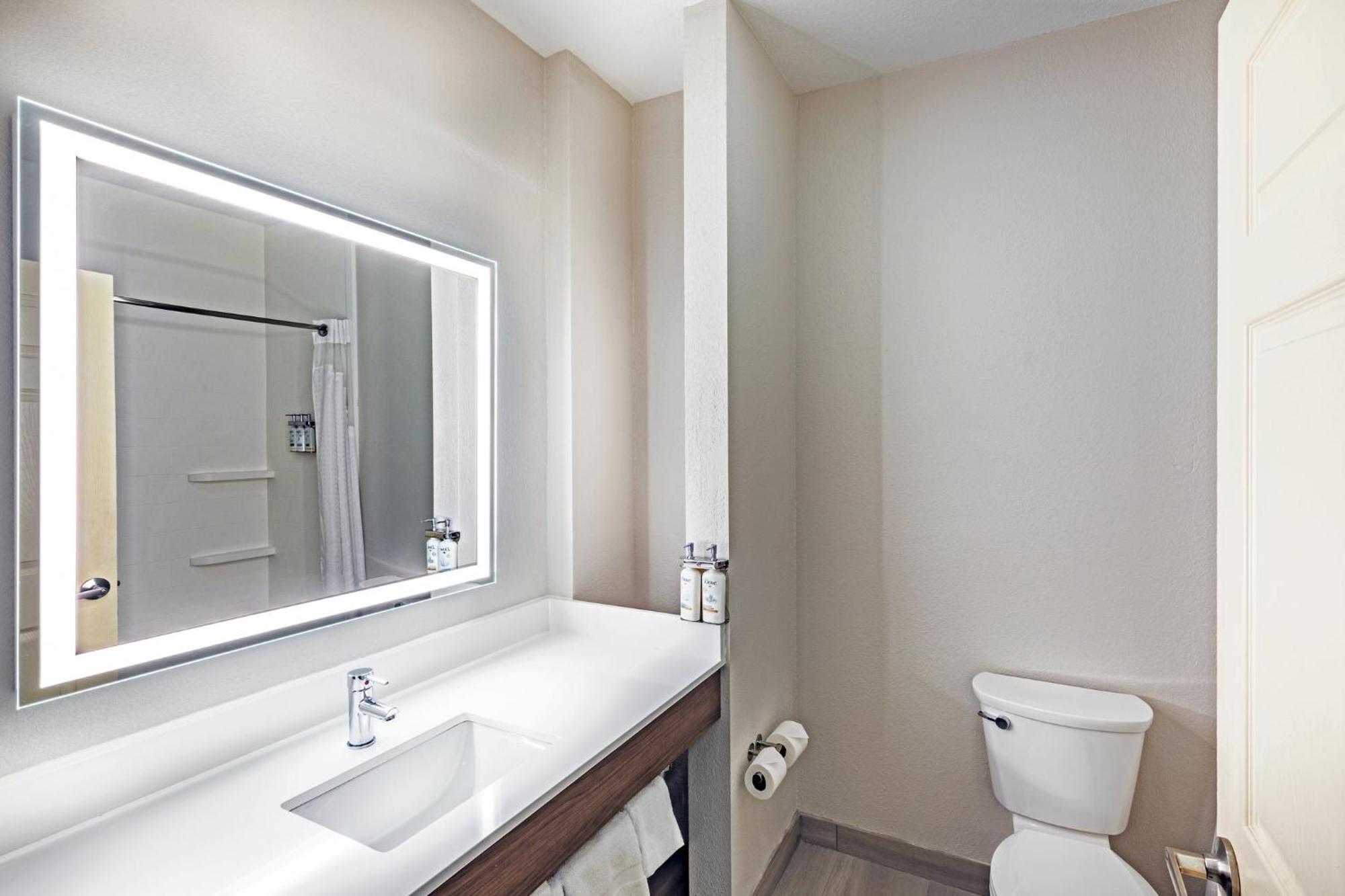 Hotel Express Houston Space Center-clear By Ihg