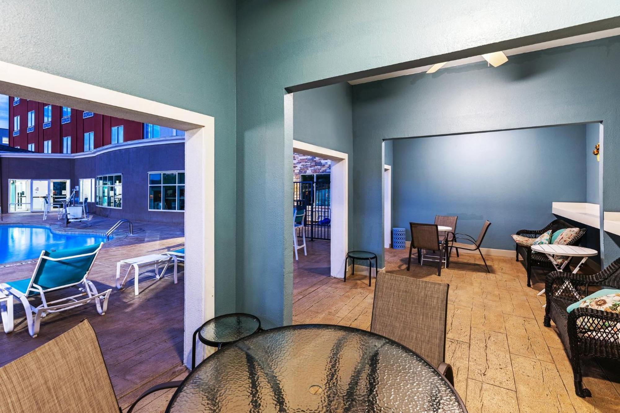 Express Houston Space Center-clear By Ihg