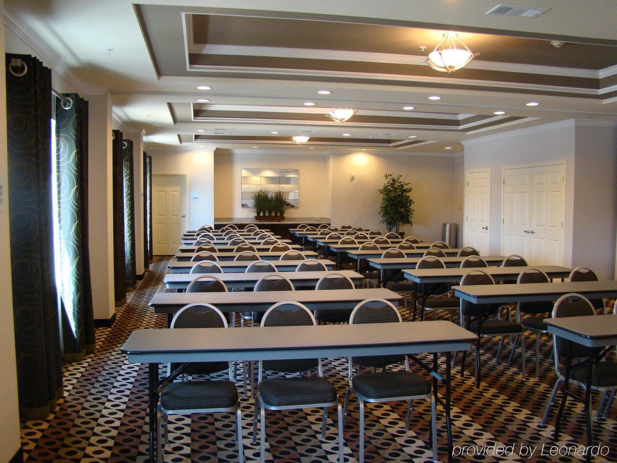 Express Houston Space Center-clear By Ihg Hotel 2*