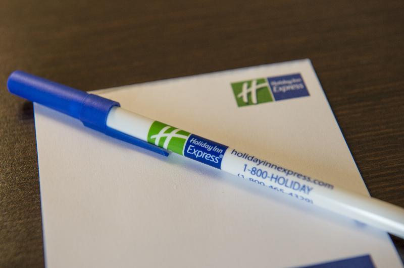 Hotel Express Houston Space Center-clear By Ihg 2*